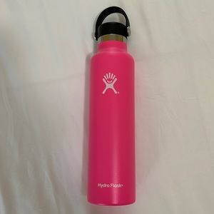 NWOT Hydro Flask 24 oz